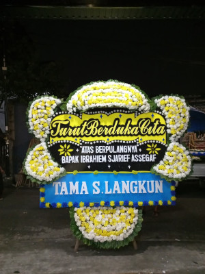 Papan Bunga Duka di Puteri Betung